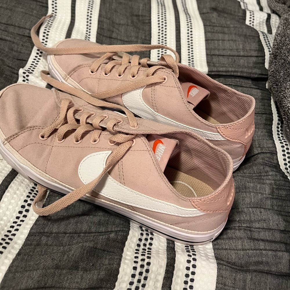 Nike SB low top sneakers